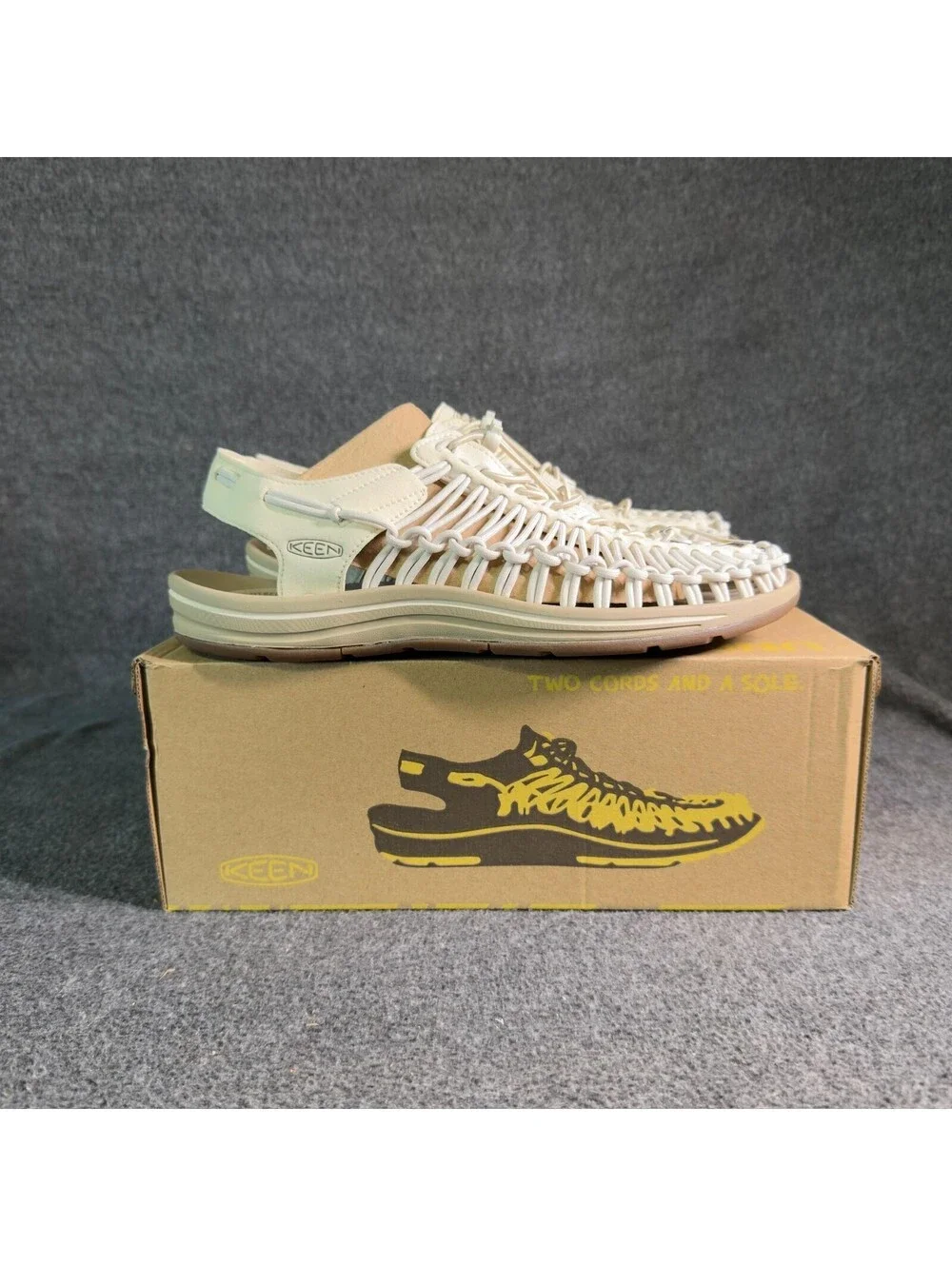 Keen uneek white